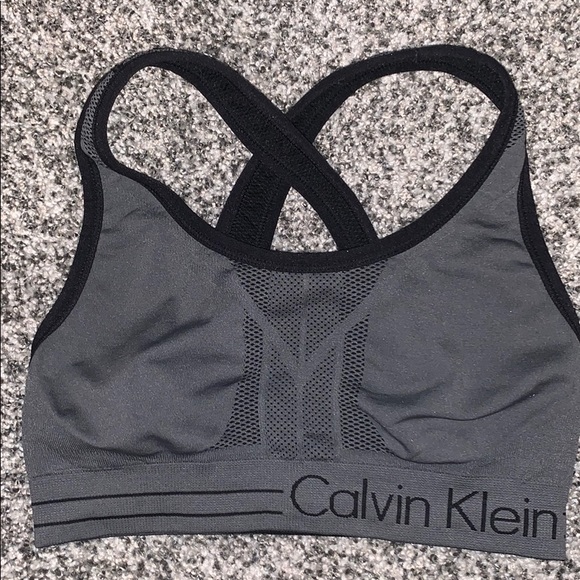 Other - Calvin Klein reversible sports bra